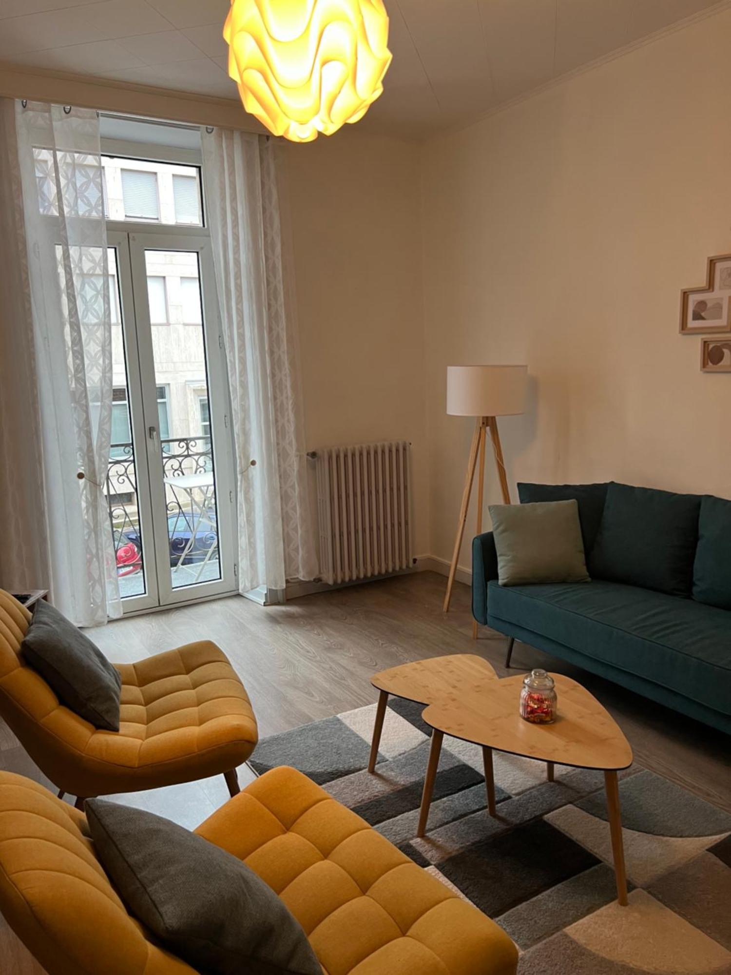 Appartement T4 70M2 - Meuble - Centre Ville - Proche Thermes Lons-le-Saunier Buitenkant foto